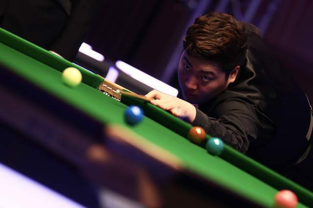 与纵深被精 与纵深被精